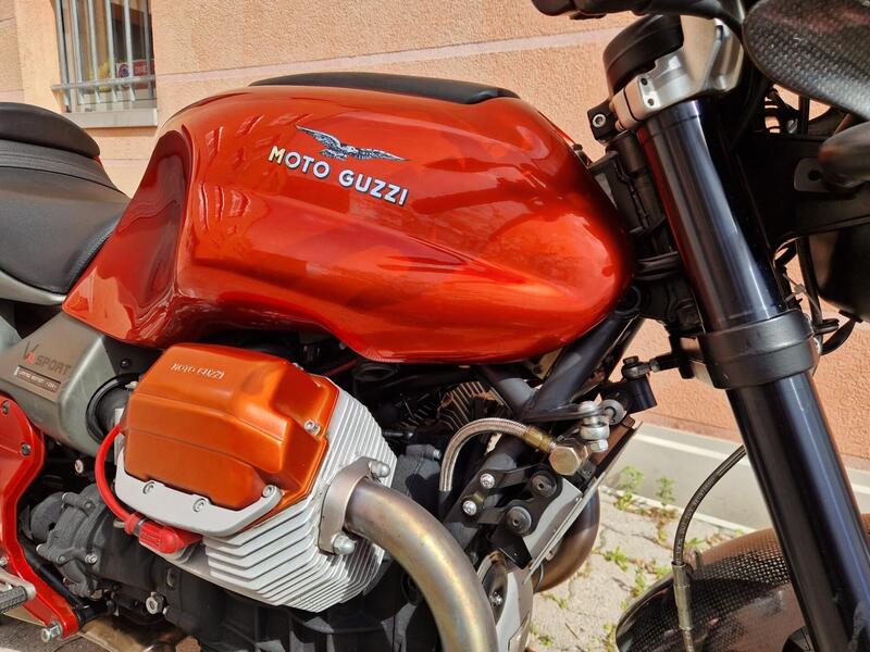 Moto Guzzi V11 SPORT ROSSO MANDELLO (9)