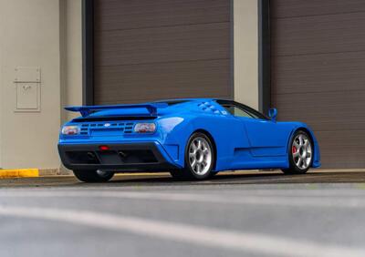 Bugatti EB110 SS “fantasma” riemerge dopo 25 anni: all’asta un pezzo di storia
