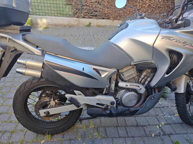Honda Transalp XL 650V (2005 - 06) (3)