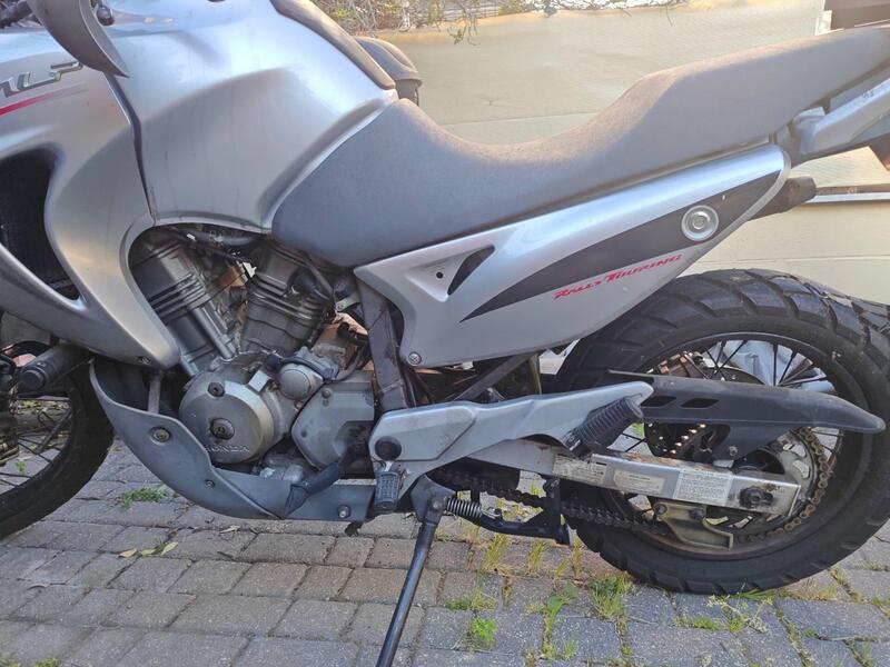 Honda Transalp XL 650V (2005 - 06) (7)