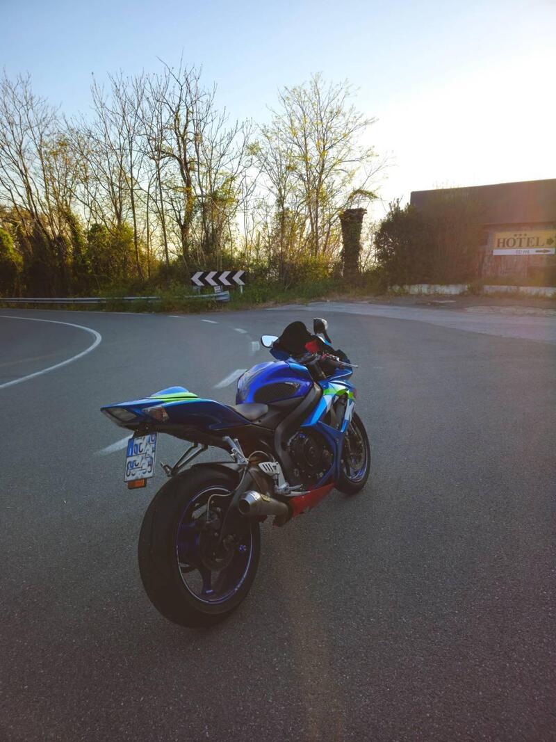 Suzuki GSX R 600 (2006 - 07) (4)