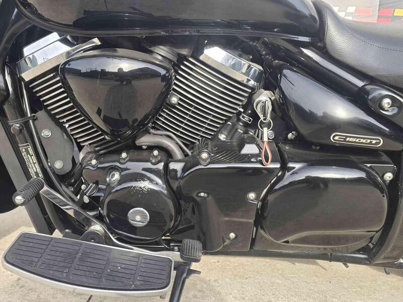 Suzuki Intruder C 1500 T (2013 - 16) (7)