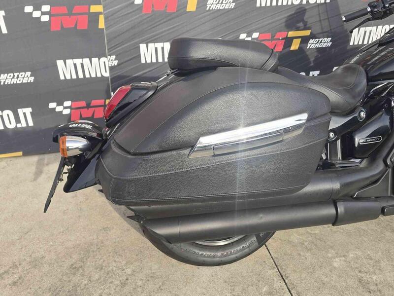 Suzuki Intruder C 1500 T (2013 - 16) (13)