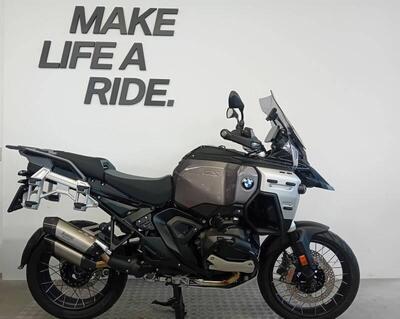 Bmw R 1300 GS Adventure Triple Black (2025 - 26) usata