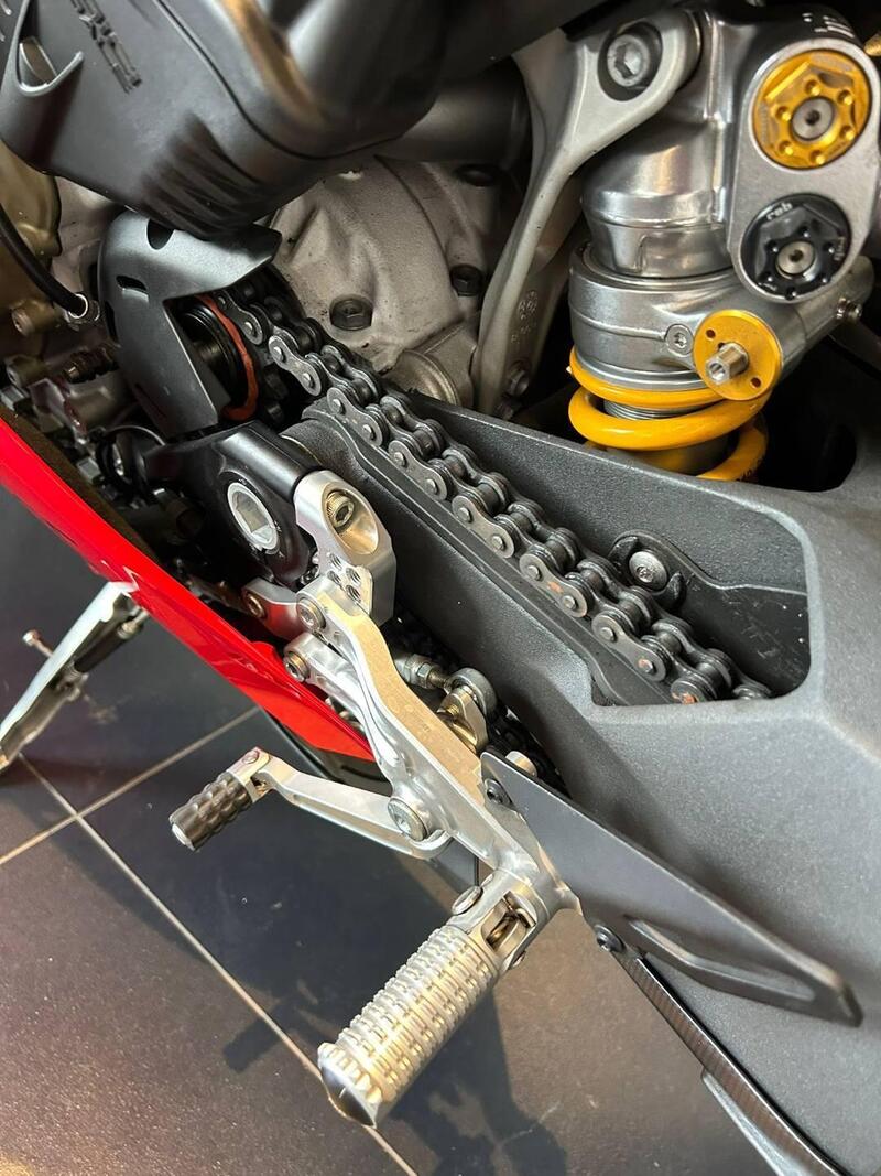 Ducati Panigale V4 R (2023 - 24) (9)