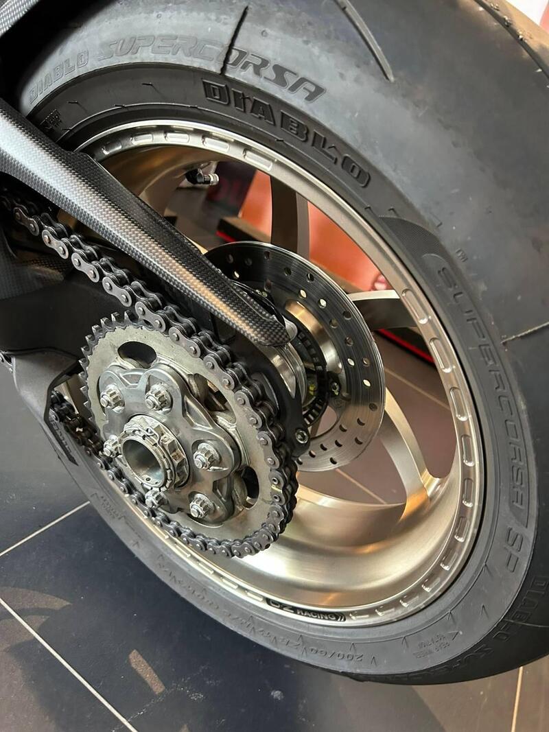 Ducati Panigale V4 R (2023 - 24) (10)