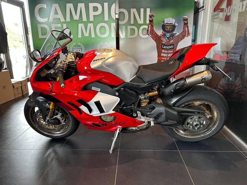 Ducati Panigale V4 R (2023 - 24) (3)