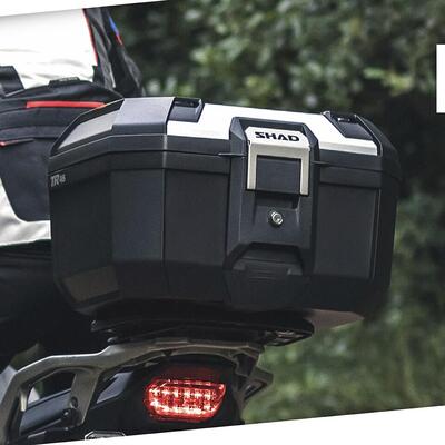 SHAD TR46: +5 litri di adventure nel bauletto Terra