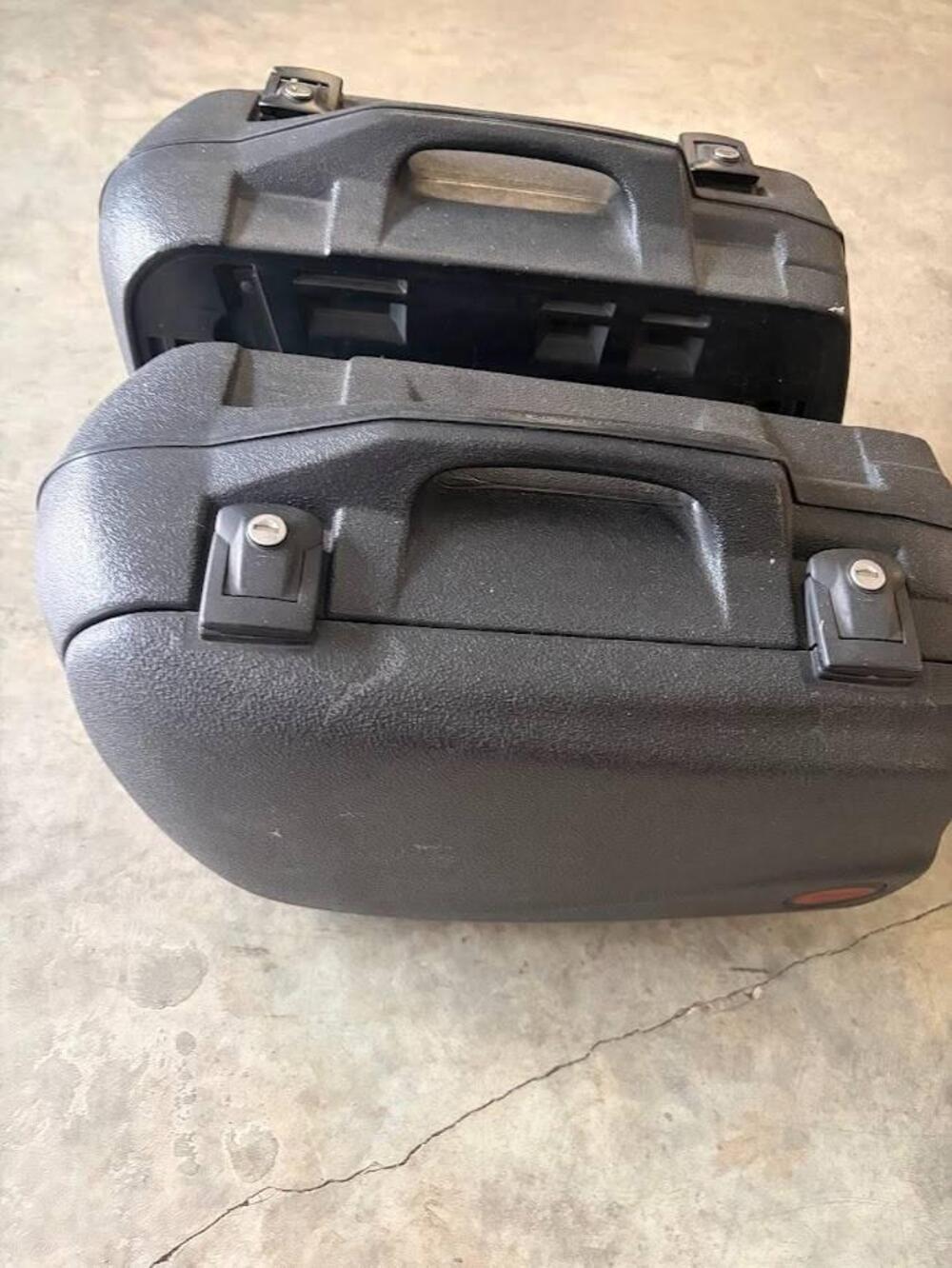 VALIGIE GUZZI Moto Guzzi (2)