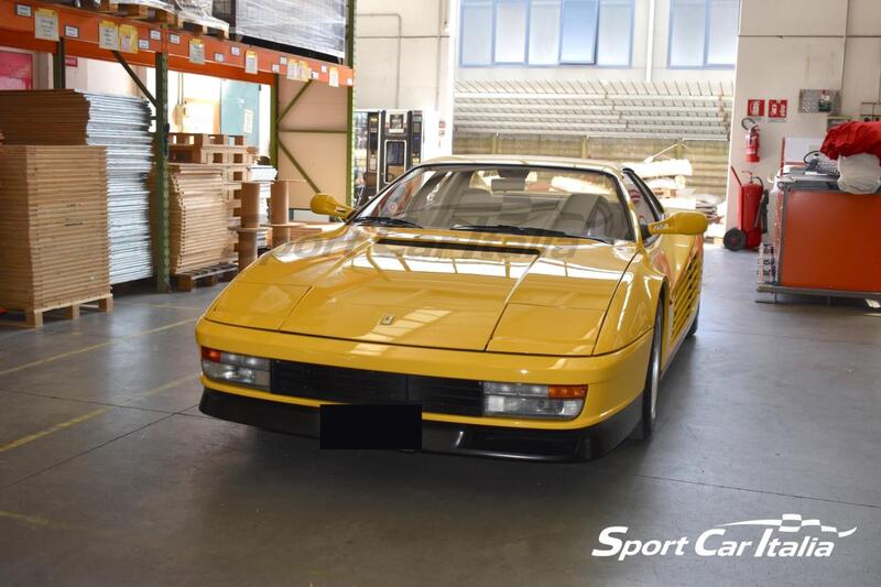 Ferrari Testarossa d'epoca a Ferrara (2)