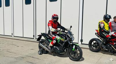 Da quarant'anni in pista, poi un pino lo mette in sedia a rotelle. Ora torna a correre