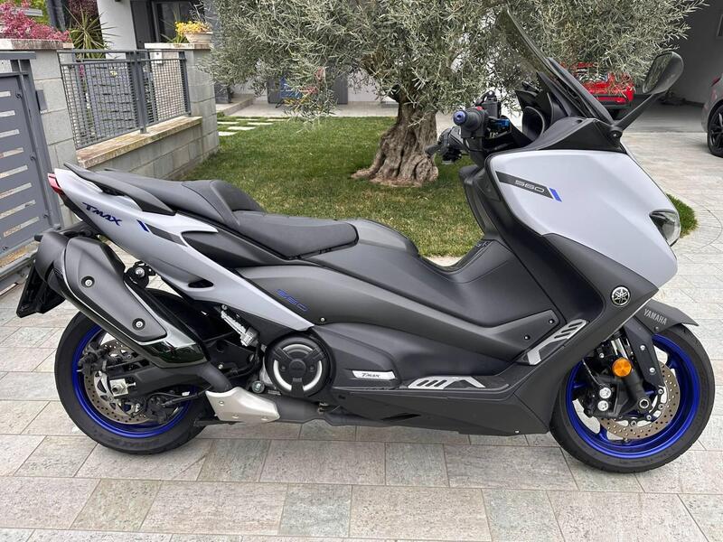 Yamaha T-Max 560 (2020 - 21)
