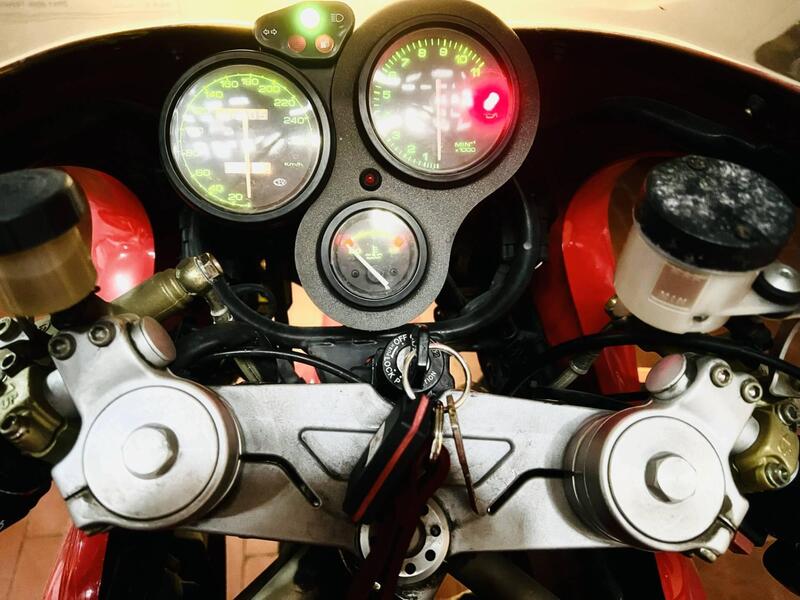 Ducati SuperSport 750 HF I.E.(1999 - 02) (7)