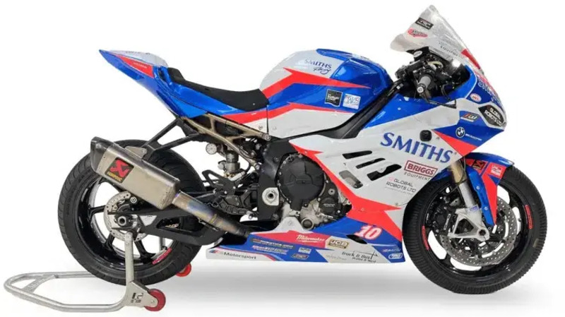 La BMW S1000 RR del Team Smiths all'asta