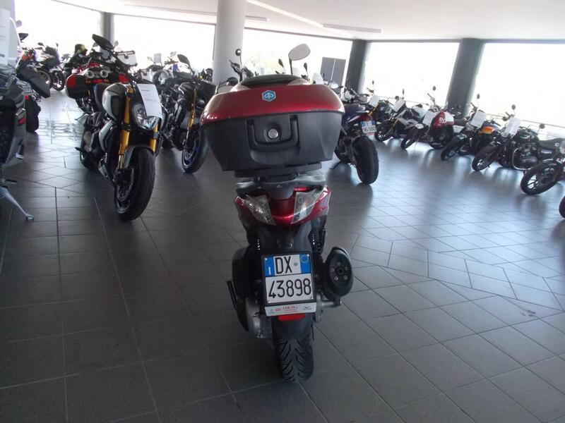 Piaggio Beverly 350 SportTouring ie (2011 - 15) (3)