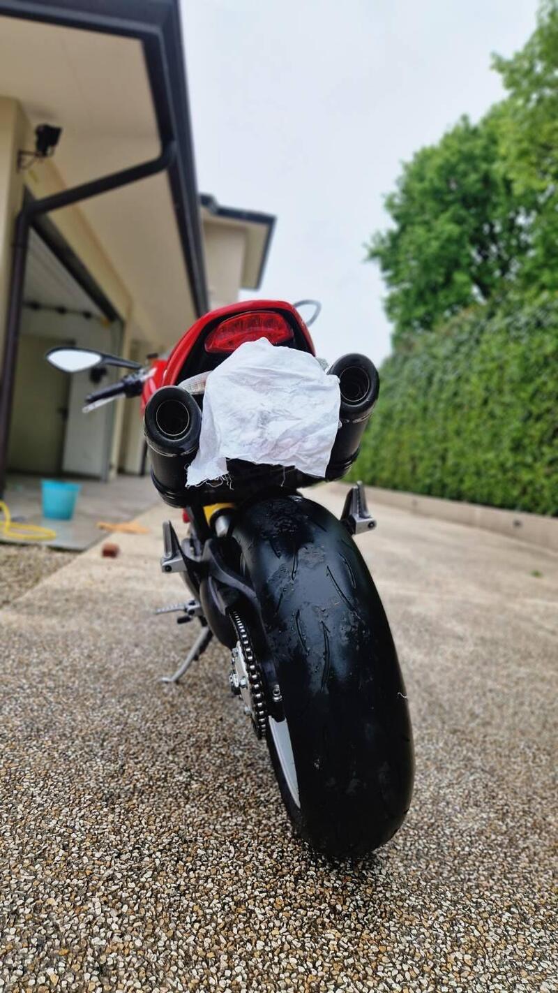 Ducati Monster 1100 (2009 -10) (5)