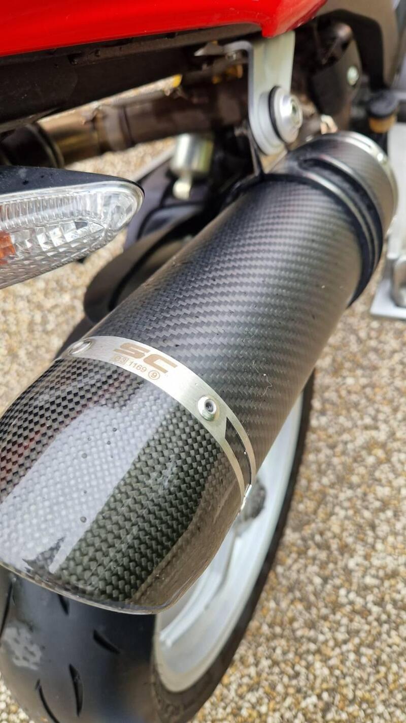 Ducati Monster 1100 (2009 -10) (6)