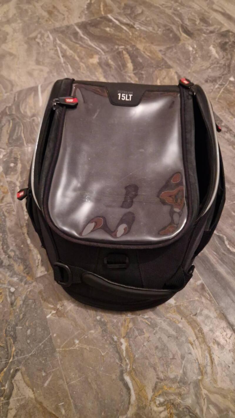 Ducati Monster 1100 (2009 -10) (12)