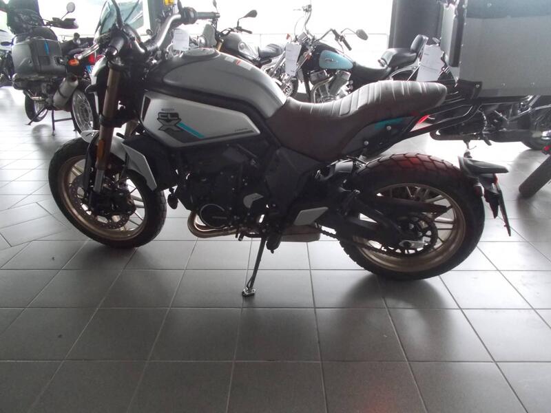 CFMOTO 700CL-X Heritage (2021 - 26) (4)