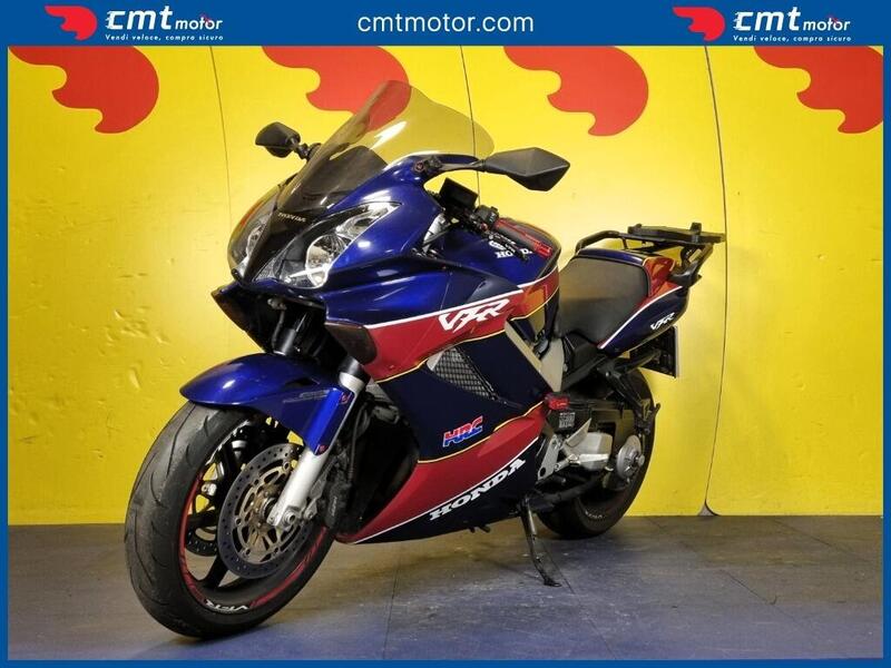 Honda VFR 800 (2002 - 05) (2)
