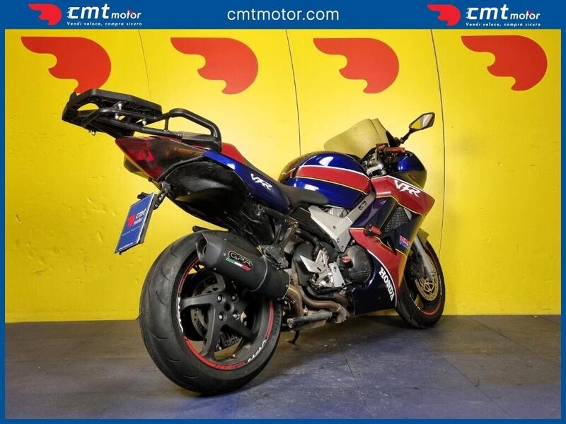 Honda VFR 800 (2002 - 05) (4)