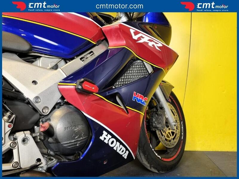Honda VFR 800 (2002 - 05) (8)