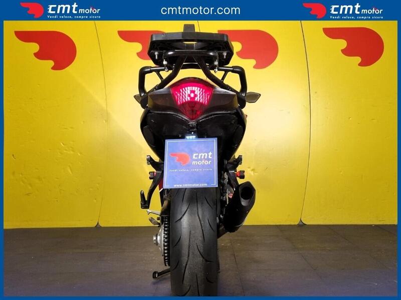 Honda VFR 800 (2002 - 05) (9)