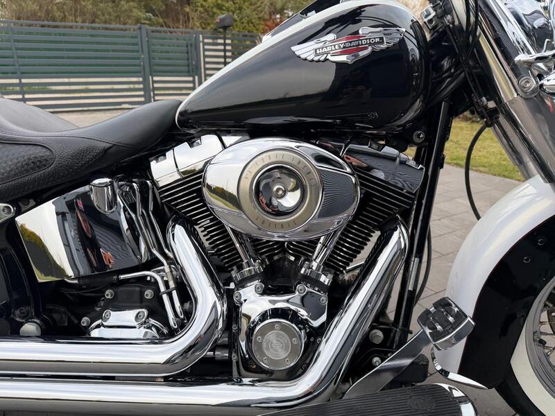 Harley-Davidson 1584 Deluxe (2007 - 08) - FLSTN (3)