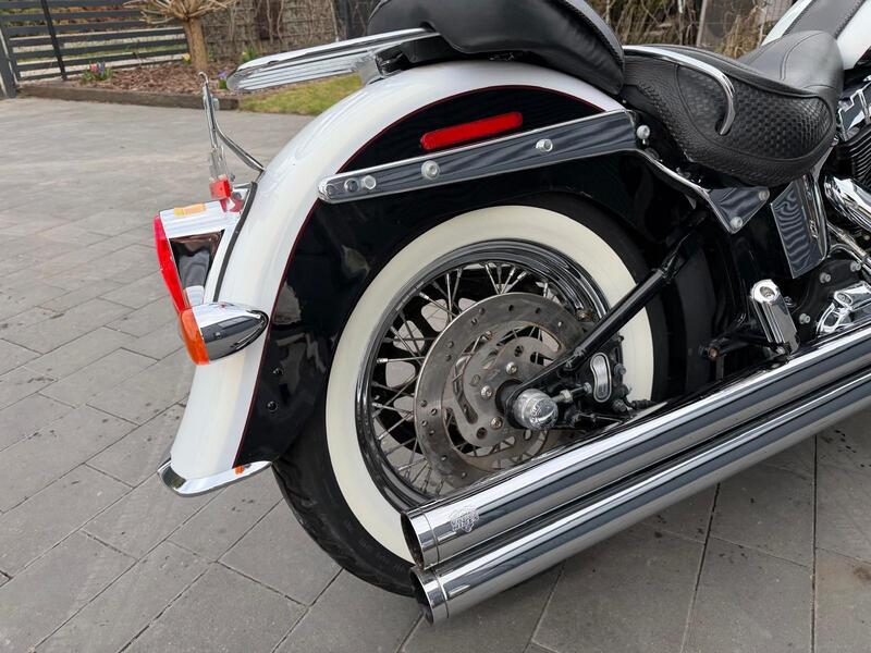 Harley-Davidson 1584 Deluxe (2007 - 08) - FLSTN (17)