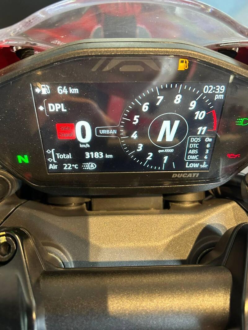 Ducati Monster 937 + (2021 - 25) (2)