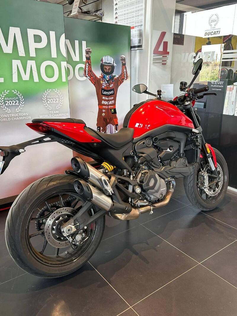 Ducati Monster 937 + (2021 - 25) (6)
