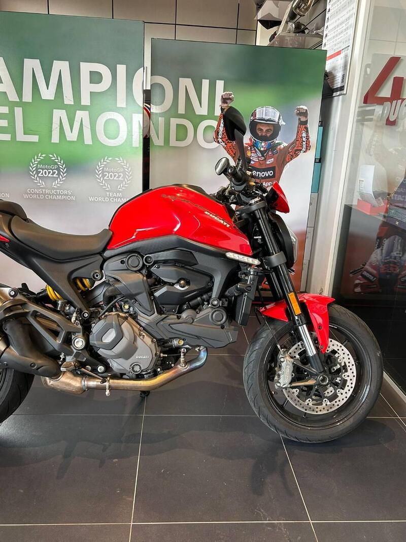 Ducati Monster 937 + (2021 - 25) (4)
