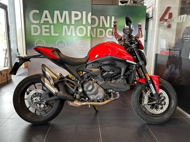 Ducati Monster 937 + (2021 - 25) (5)