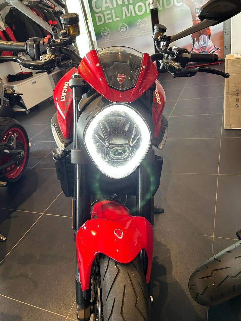 Ducati Monster 937 + (2021 - 25) (7)