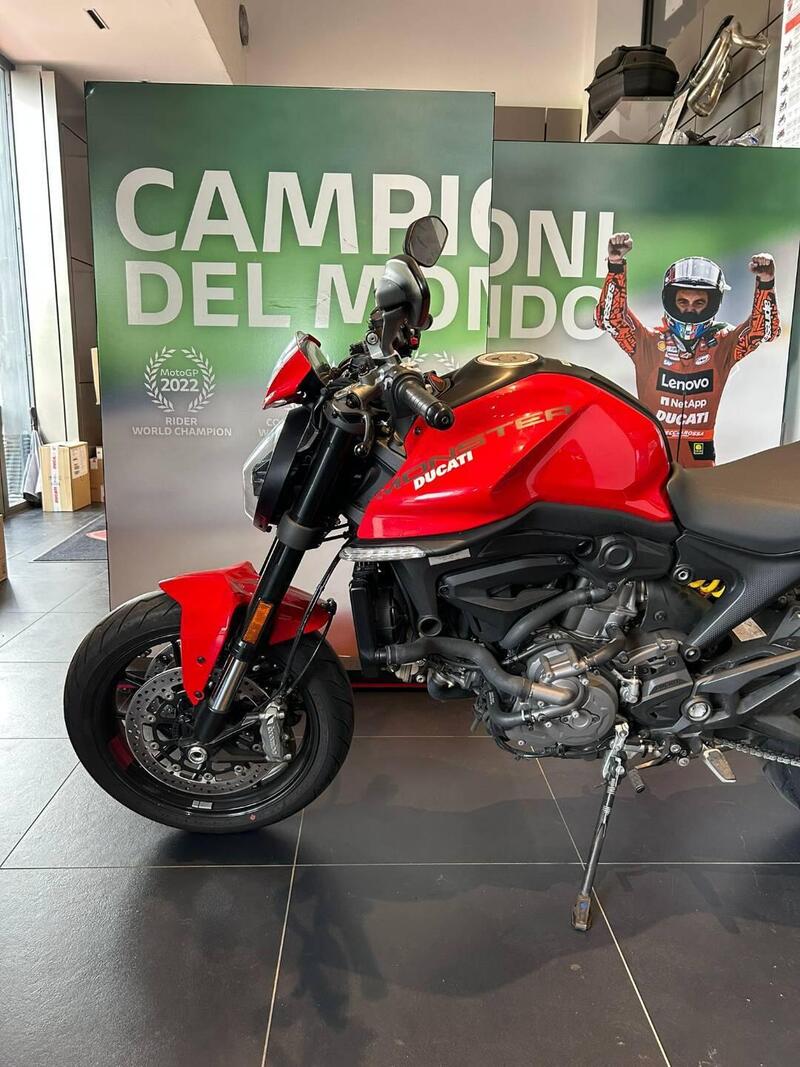 Ducati Monster 937 + (2021 - 25)