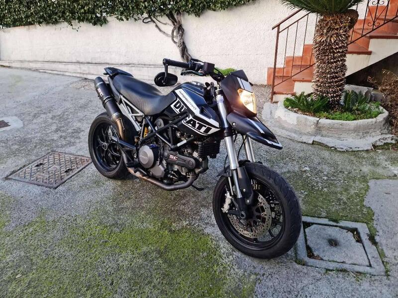 Ducati Hypermotard 796 (2012) (2)