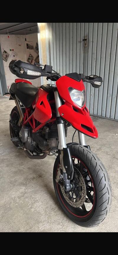 Ducati Hypermotard 796 (2012) usata