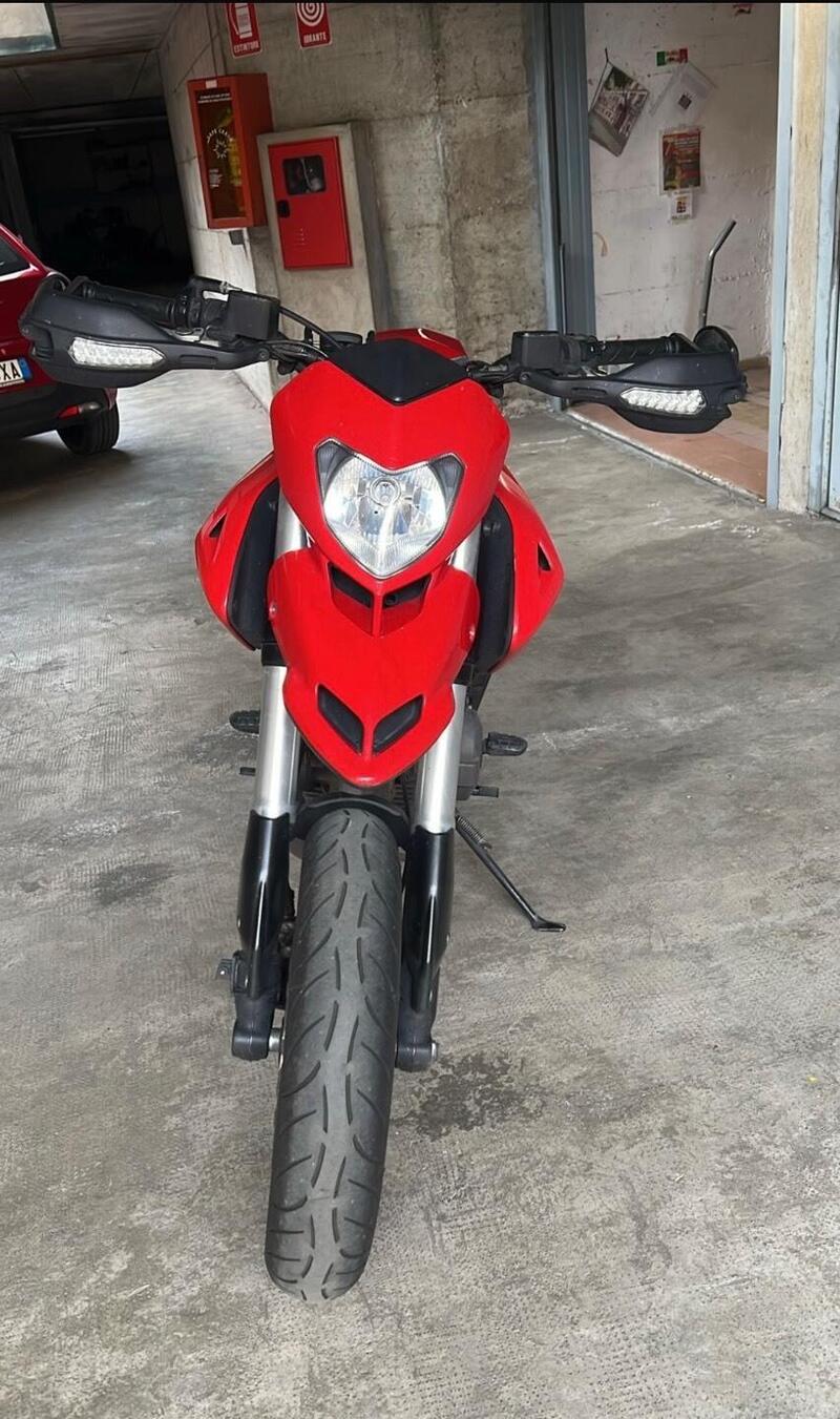 Ducati Hypermotard 796 (2012) (2)