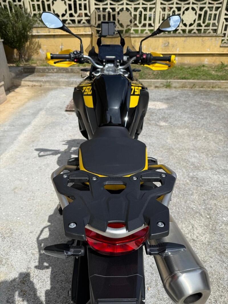 Bmw F 750 GS Edition 40 Years GS (2021) (4)