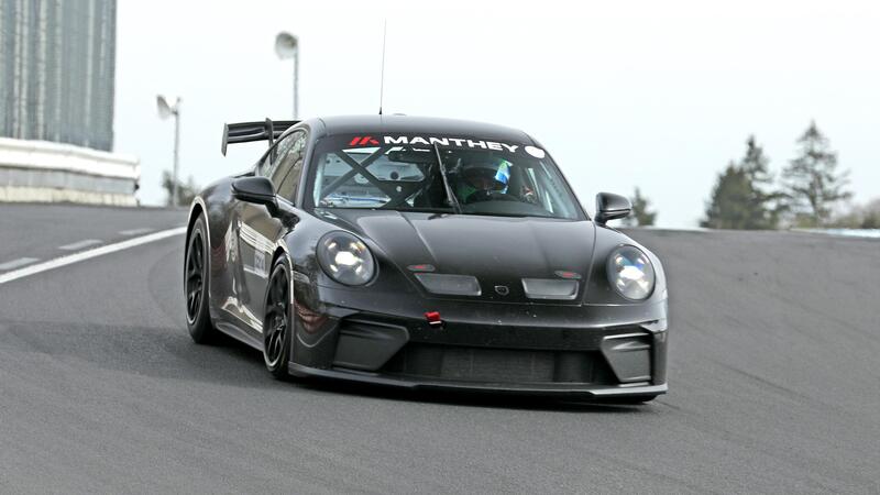 Porsche 911 GT4, addio alla Cayman: la nuova sportiva &egrave; gi&agrave; in test e debutter&agrave; nel 2027