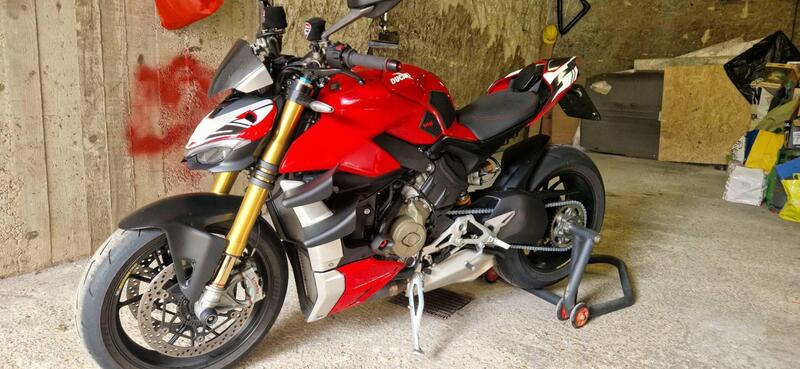 Ducati Streetfighter V4 1100 S (2021 - 22) (2)