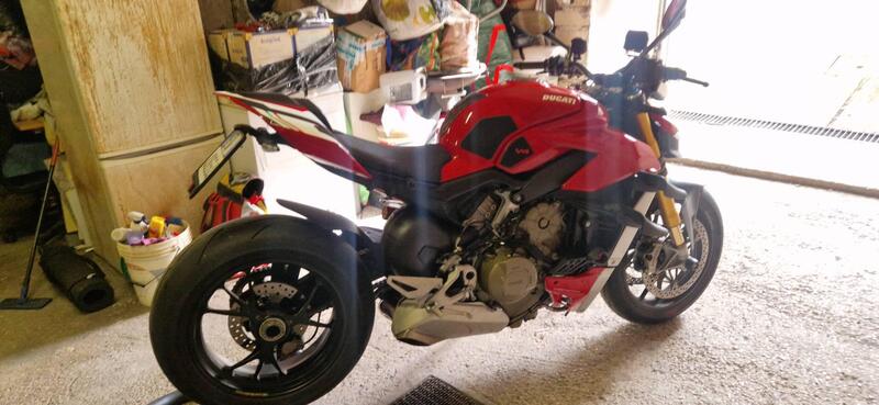Ducati Streetfighter V4 1100 S (2021 - 22) (4)