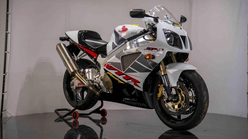 Honda VTR 1000 SP-2 (2002 - 06) (5)