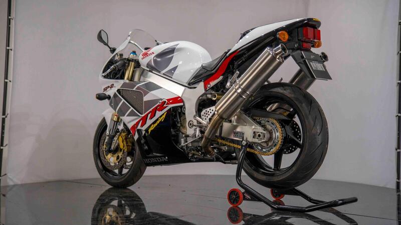 Honda VTR 1000 SP-2 (2002 - 06) (9)