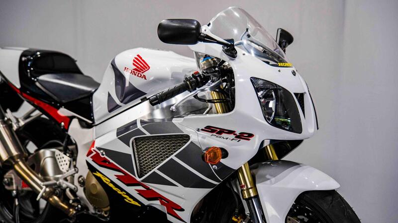 Honda VTR 1000 SP-2 (2002 - 06) (10)