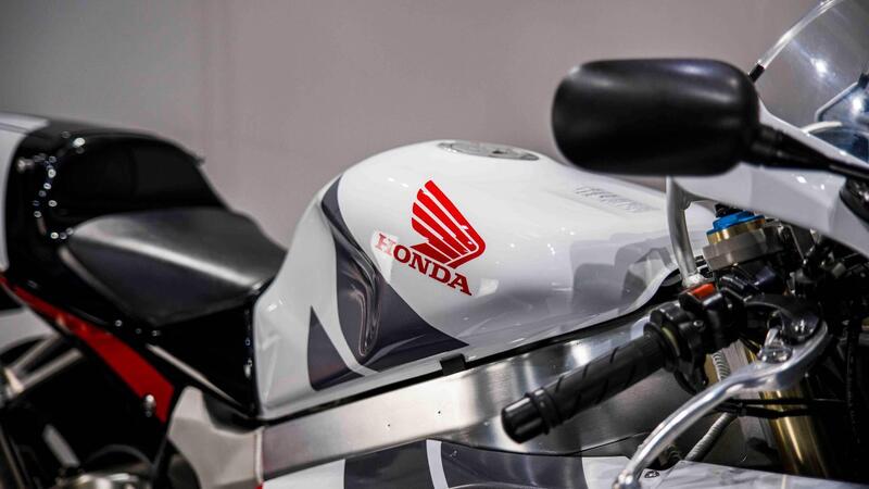 Honda VTR 1000 SP-2 (2002 - 06) (11)