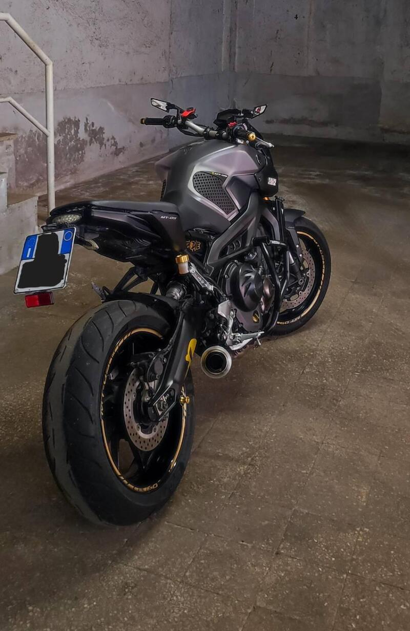 Yamaha MT-09 ABS (2016) (2)