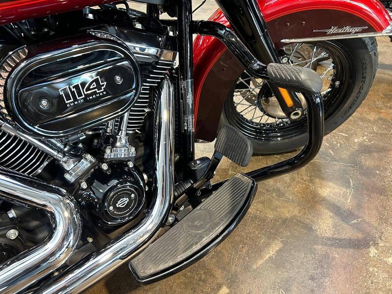 Harley-Davidson 114 Heritage Classic (2018 - 20) - FLHCS (15)