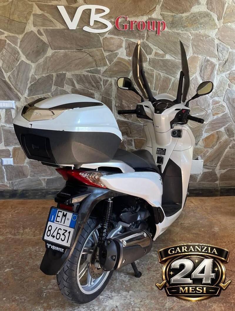 Honda SH 300 i ABS (2016 - 20) (4)