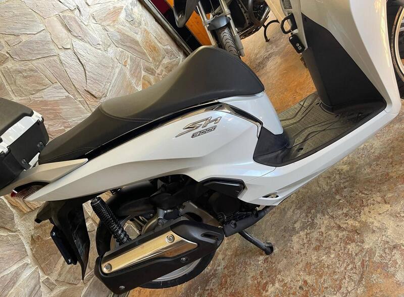 Honda SH 300 i ABS (2016 - 20) (9)